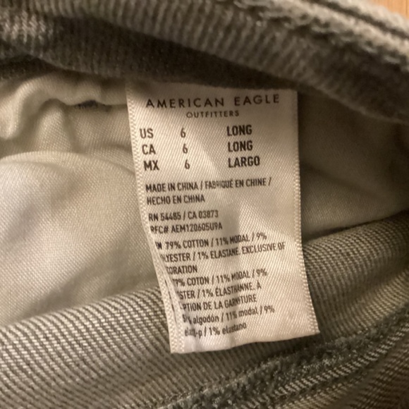 American Eagle - Grey color Jeans size 6 (long) stretch - Mom Jeans Style - Picture 5 of 7